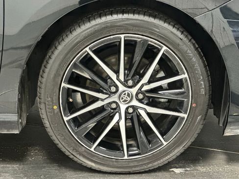 Used 2021 Toyota Camry SE FWD image 22