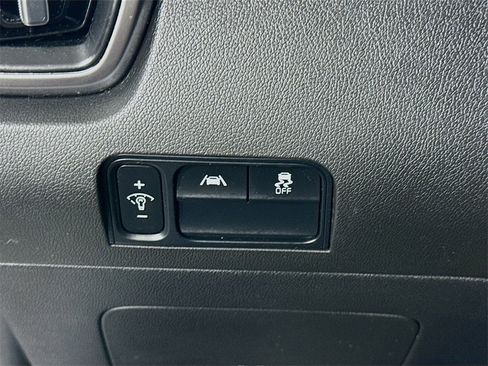 Used 2023 Kia Sorento S w/ Panoramic Sunroof Package image 22