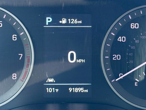 Used 2020 Hyundai Tucson Ultimate w/ Cargo Package FWD image 14
