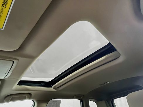 Used 2019 Honda CR-V EX image 19