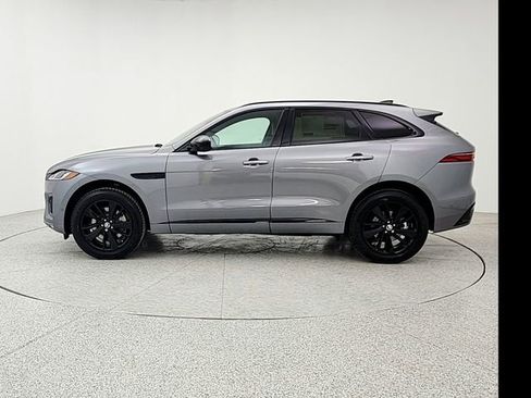 New 2026 Jaguar F-PACE R-Dynamic S image 8
