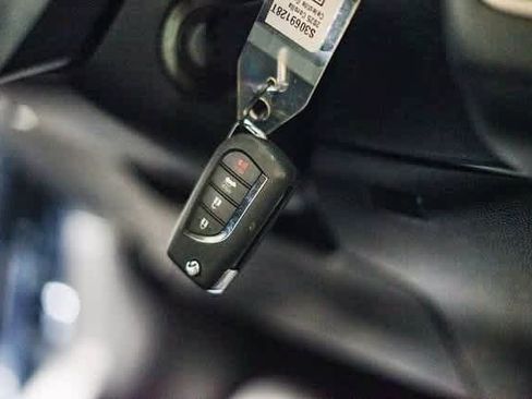 Certified 2025 Toyota Corolla LE image 31