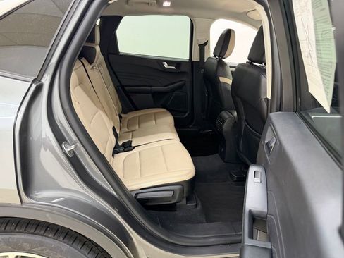 Used 2022 Ford Escape SEL FWD image 14