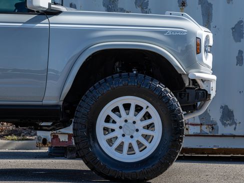 New 2026 Ford Bronco Heritage Edition AWD/4WD image 15