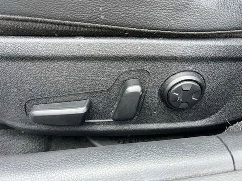 Used 2018 Kia Stinger Premium image 20