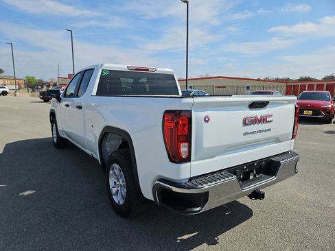 New 2026 GMC Sierra 1500 Pro image 3