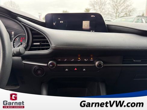 Used 2022 MAZDA MAZDA3 s image 18