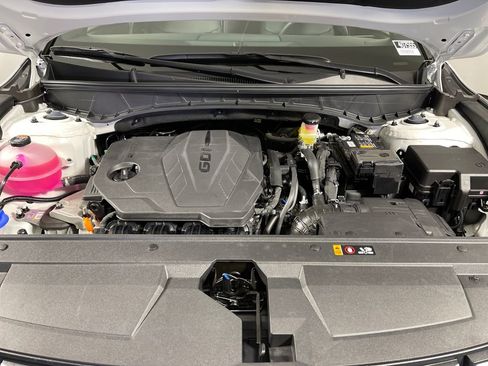 Certified 2026 Hyundai Santa Cruz SEL image 9