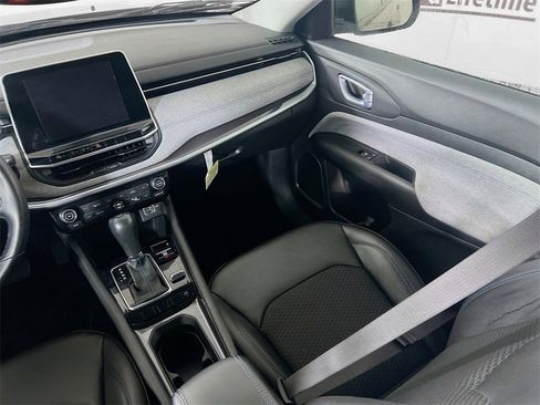 Used 2022 Jeep Compass Latitude w/ Convenience Group image 25