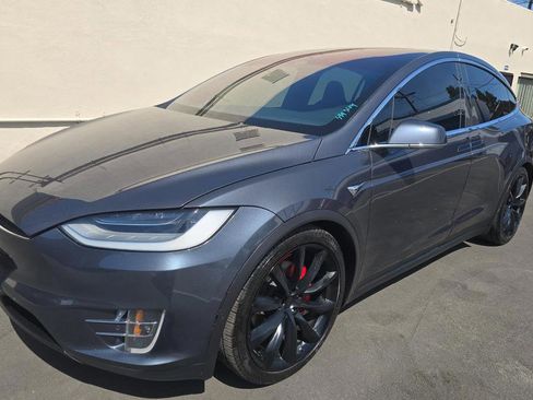 Used 2019 Tesla Model X Performance image 1