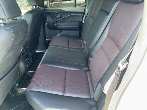 Used 2024 Honda Ridgeline Black Edition image 14