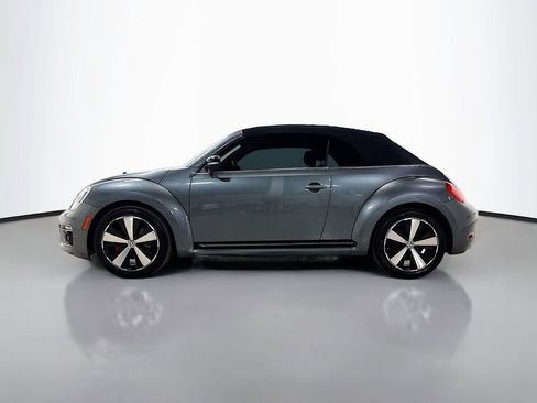 Used 2013 Volkswagen Beetle 2.0T image 4