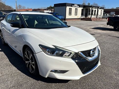 Used 2016 Nissan Maxima 3.5 SV w/ Interior Lighting Package image 3