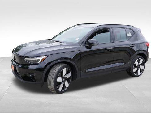 Used 2023 Volvo XC40 Recharge Ultimate w/ Protection Package Premier AWD/4WD image 10