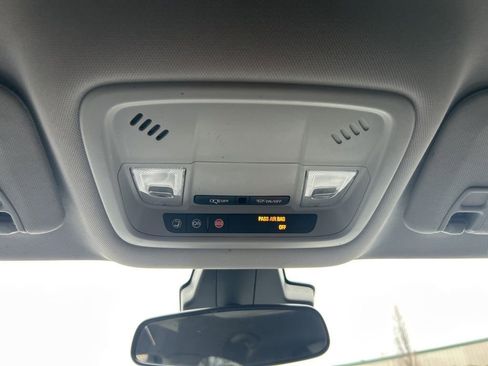 Used 2018 Chevrolet Volt LT w/ Comfort Package image 23