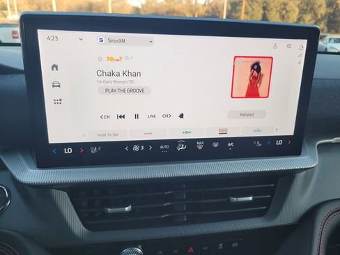 Certified 2025 Ford Explorer ST image 22