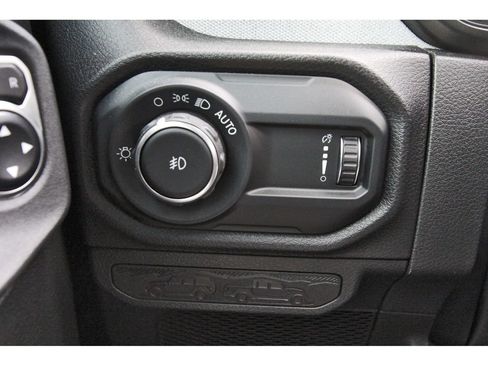 Used 2024 Jeep Wrangler Unlimited Sport AWD/4WD image 22