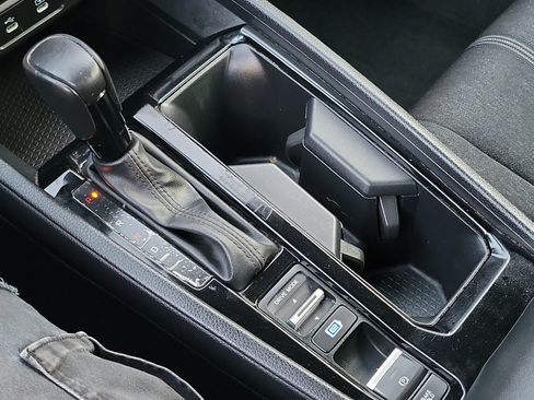 Used 2023 Honda Accord Sport image 13