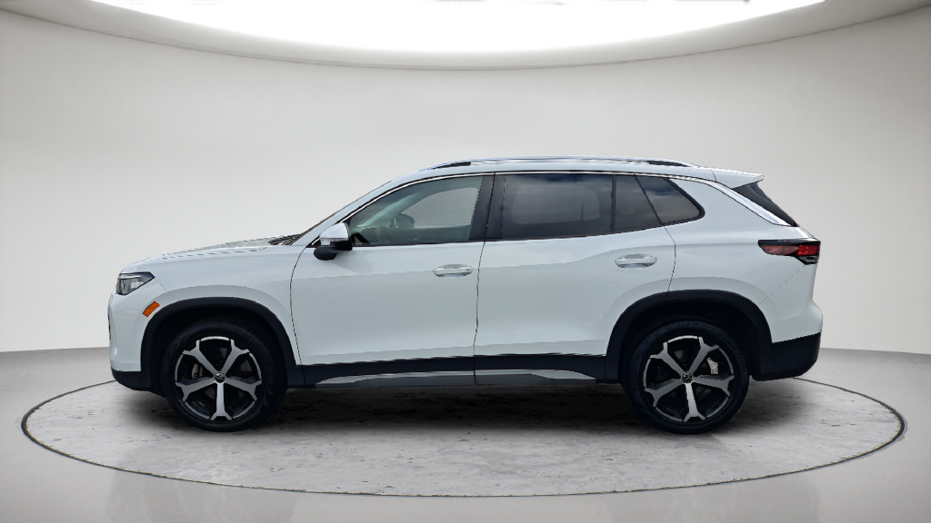 Used 2026 Volkswagen Tiguan SE AWD/4WD image 8