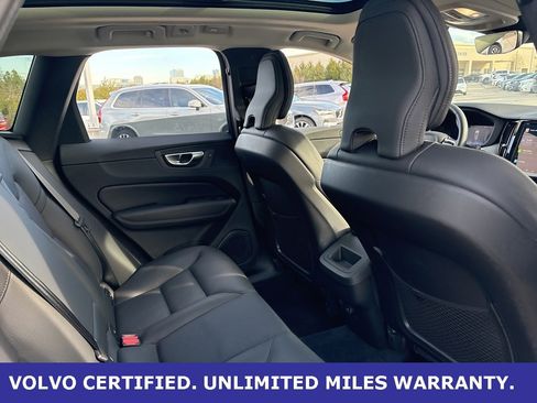 Certified 2025 Volvo XC60 B5 Plus image 9