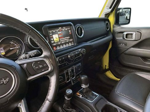 Used 2023 Jeep Wrangler Unlimited Sahara w/ Cold Weather Group image 17