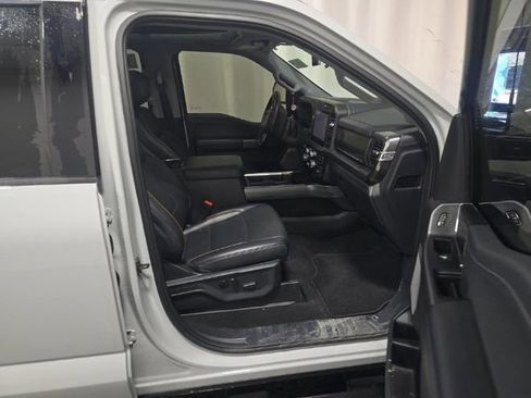 Used 2025 Ford F250 Lariat w/ Lariat Ultimate Package image 9
