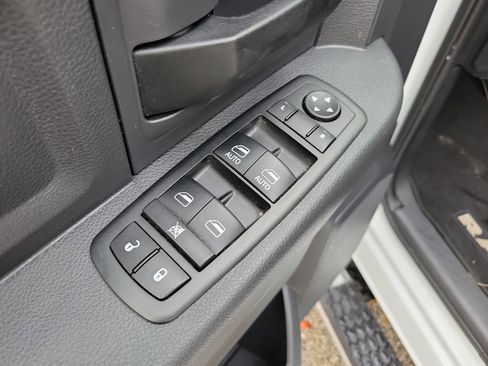 Used 2012 RAM 1500 Express w/ ST Popular Equipment Group image 19