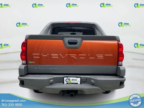 Used 2002 Chevrolet Avalanche 4x4 w/ Off-Road Suspension Pkg image 6