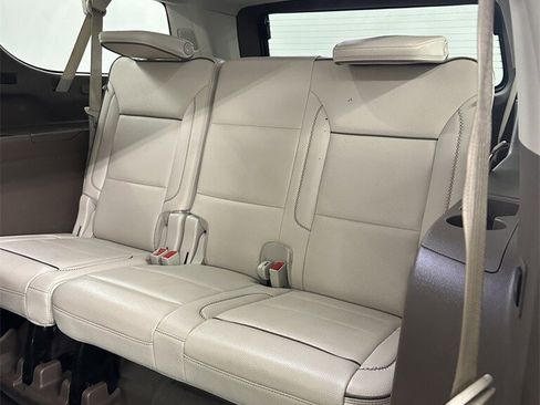 Used 2021 GMC Yukon XL Denali w/ LPO, Illumination Package image 32