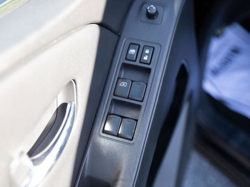 Used 2023 Nissan Frontier SV w/ Midnight Edition Package image 20