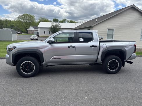 New 2026 Toyota Tacoma 4x4 Double Cab image 6