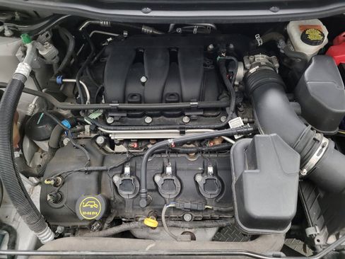 Used 2019 Ford Explorer XLT AWD/4WD image 30