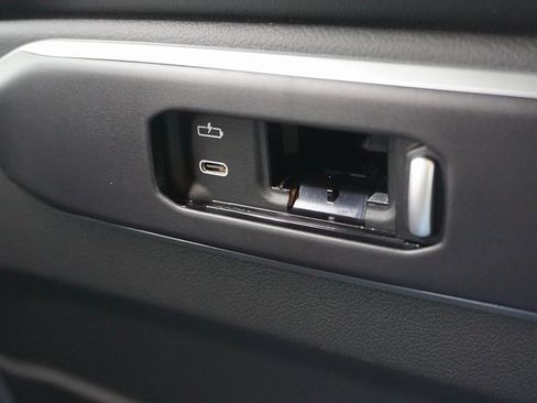 New 2026 BMW X6 xDrive40i image 14