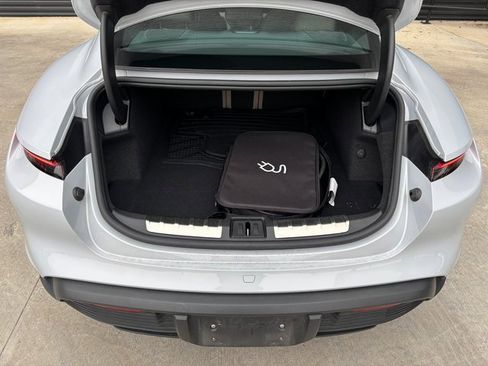 Certified 2025 Porsche Taycan image 25