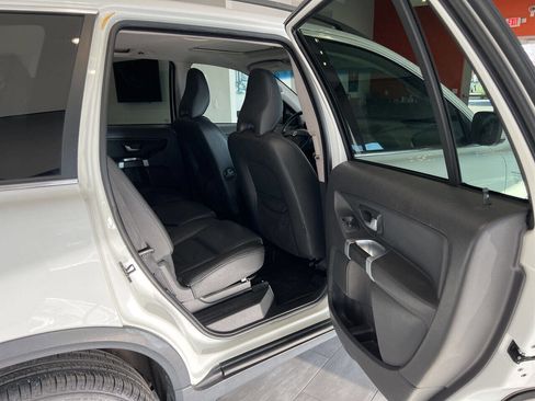 Used 2009 Volvo XC90 3.2 image 36