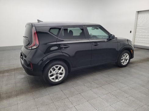 Used 2025 Kia Soul LX image 10