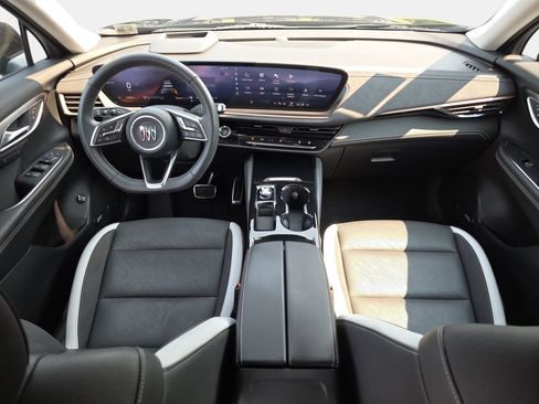 Used 2025 Buick Envision Sport Touring AWD/4WD image 10