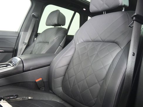 Certified 2025 BMW X5 xDrive40i image 10