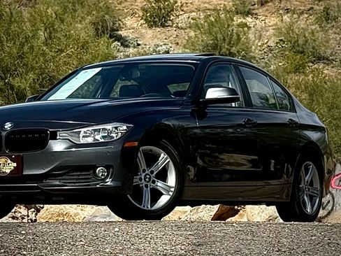 Used 2014 BMW 320i Sedan image 17