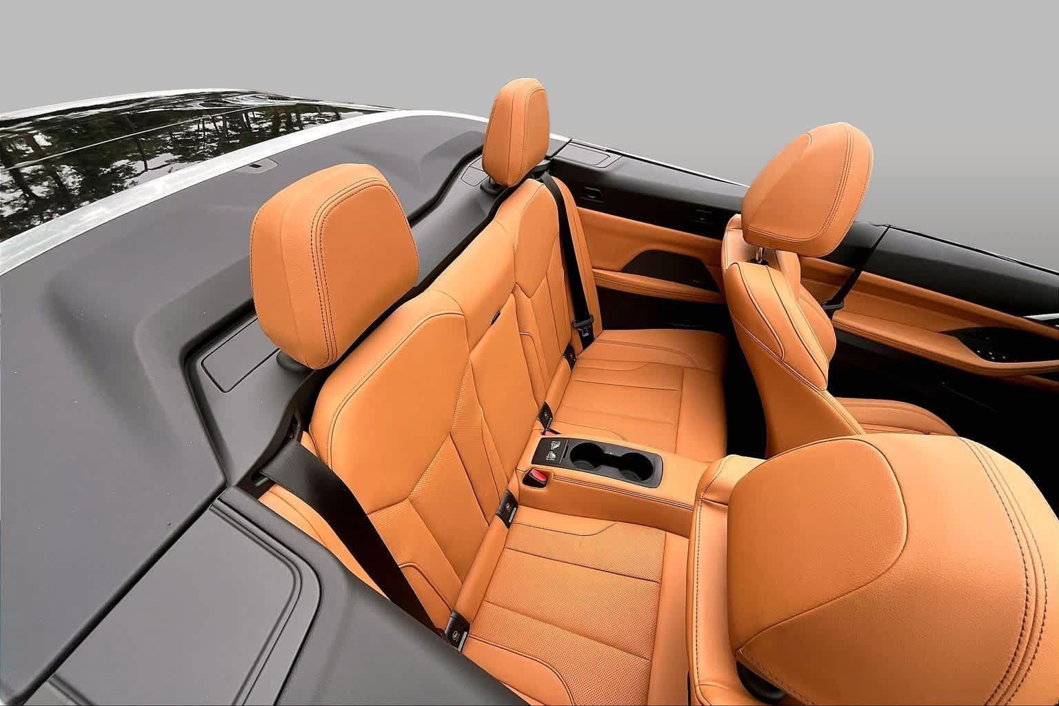 Used 2027 BMW 430i Convertible RWD image 19