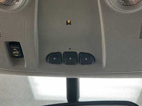 Used 2014 Buick Enclave Leather AWD/4WD image 40