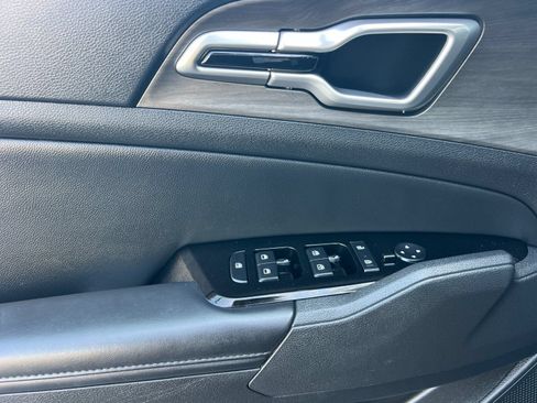 Certified 2024 Kia Sportage X-Line AWD/4WD image 10