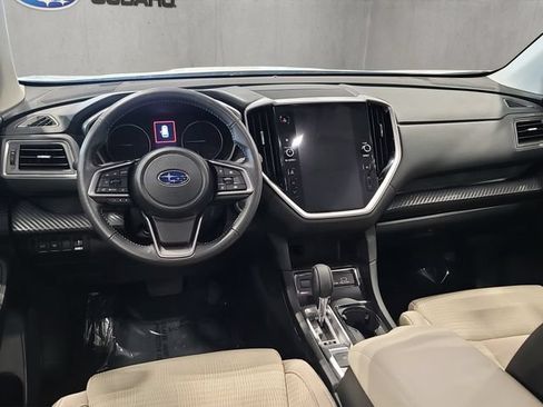 Used 2025 Subaru Ascent Premium AWD/4WD image 2