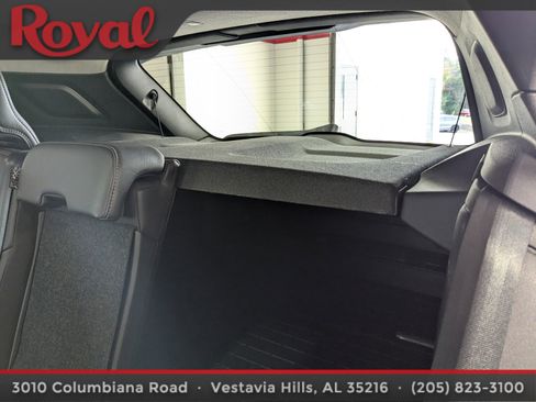 Used 2021 Volvo XC40 T5 Inscription image 16