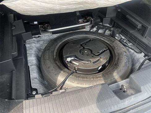 Certified 2022 Nissan Rogue SV image 30