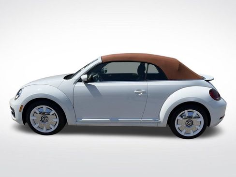 Used 2019 Volkswagen Beetle 2.0T Final Edition SEL FWD image 4
