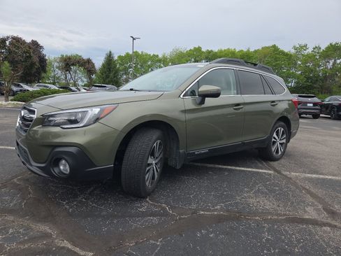 Used 2019 Subaru Outback 2.5i Limited w/ Popular Package #2 AWD/4WD image 8