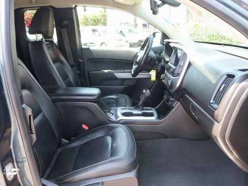 Used 2019 Chevrolet Colorado ZR2 w/ ZR2 Dusk Special Edition AWD/4WD image 38