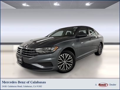 Used 2019 Volkswagen Jetta SE w/ Cold Weather Package