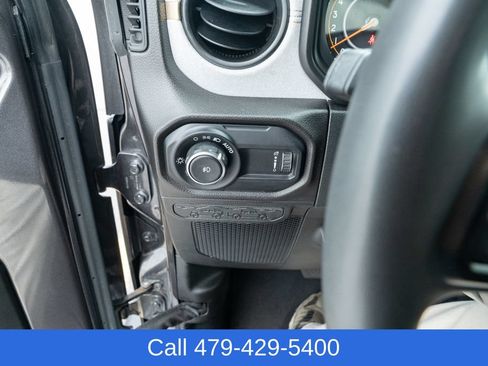 Used 2024 Jeep Wrangler Unlimited Sport AWD/4WD image 26